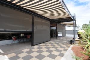zipscreen installed on a patio in Alice Springs